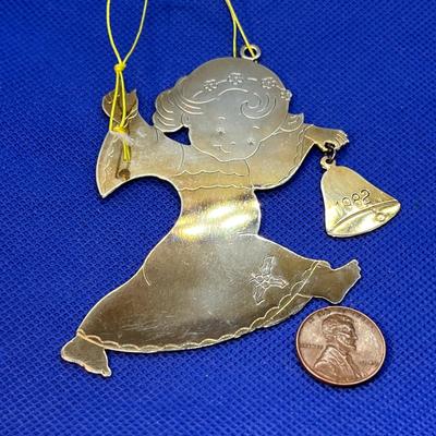 LILLIKINS STAMPED METAL ORNAMENT LILLIAN VERNON 