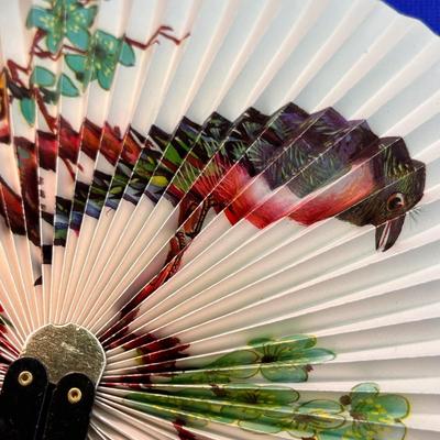 FOLD-UP PRETTY BIRD CHINESE FAN