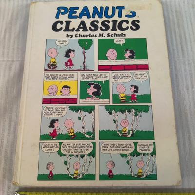 HARDBACK PEANUTS COMIC BOOKS BUNDLE