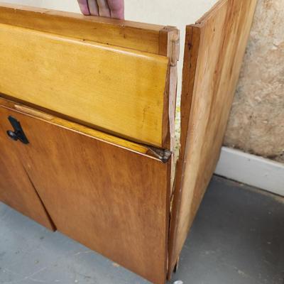 VINTAGE MC KITCHEN UTILITY CABINET - SEE DESCRIPTION
