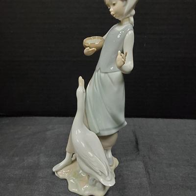 Lladro Girl Feeding Goose or Duck  #1052