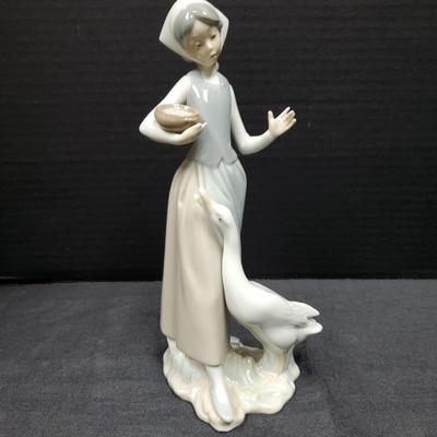 Lladro Girl Feeding Goose or Duck  #1052