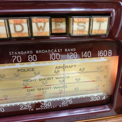 Vintage Midwest Series 16 Super Deluxe AM-FM Radio Receiver