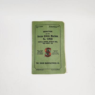 VINTAGE SINGER SEWING MACHINE BOOK LET