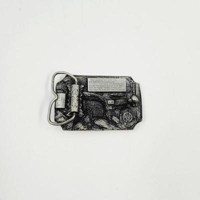 SISKIYOU PEWTER "COON HUNTING" BELT BUCKLE