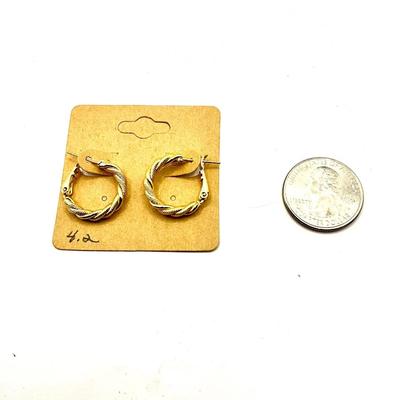 1656 14k Yellow Gold Solid and Diamond Cut Twist Hoop earrings