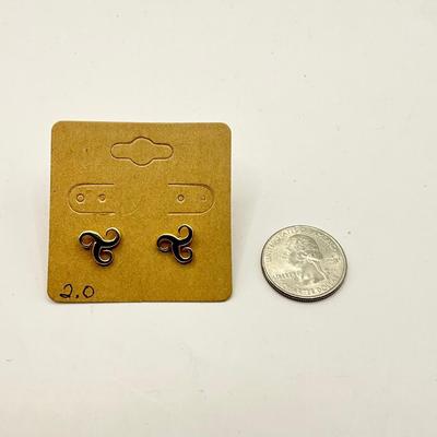 1660 14k Yellow Gold Triskelion Pierced Earrings