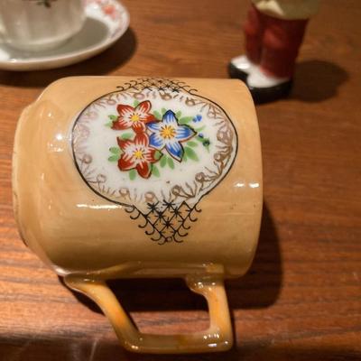 Vintage made in occupied Japan demitasse teacups with saucers and little boy
