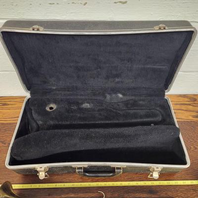 BACH TR300 TRUMPET W/ LINED CASE