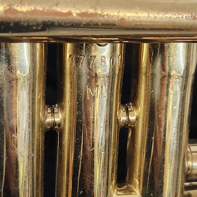 BACH TR300 TRUMPET W/ LINED CASE