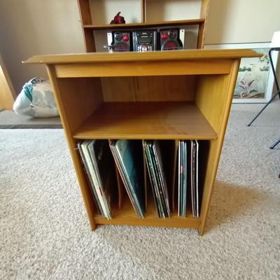 WOODEN RECORD ALBUM STAND WITH SOME CLASSICAL LPS