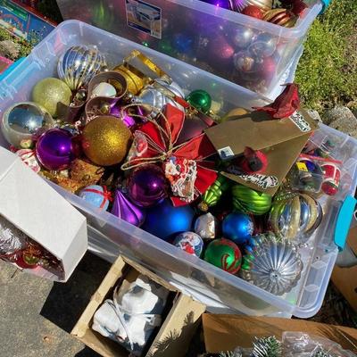 Huge Christmas lot