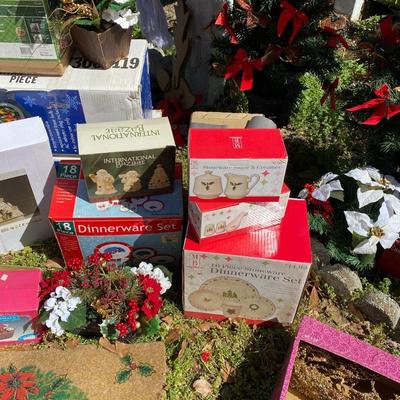 Huge Christmas lot