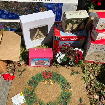Huge Christmas lot