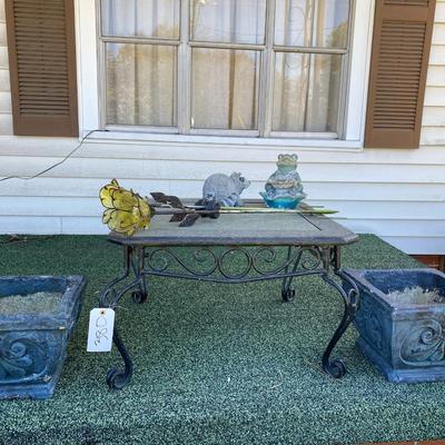 Planter table lot