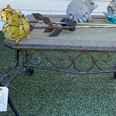 Planter table lot