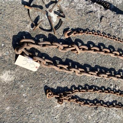 Tow chain lot