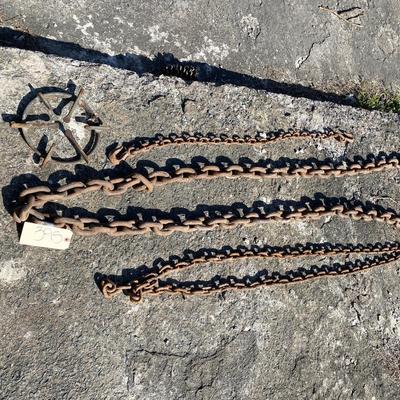 Tow chain lot