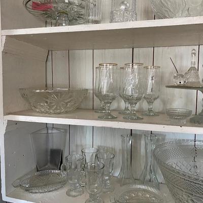 Crystal serving lot