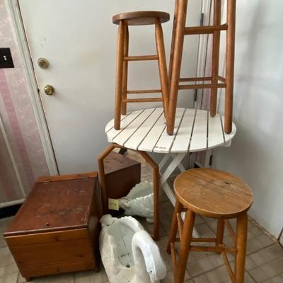 Bar stools, table lot bar stools, table folds, concrete planter tater bin as pictured