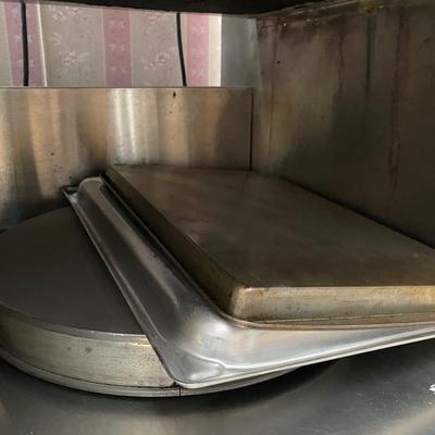 Commercial preptable baking pan lot