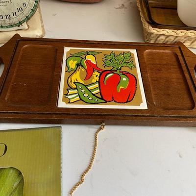 Vintage kitchne items lot