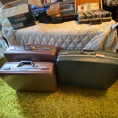 Bed table lot