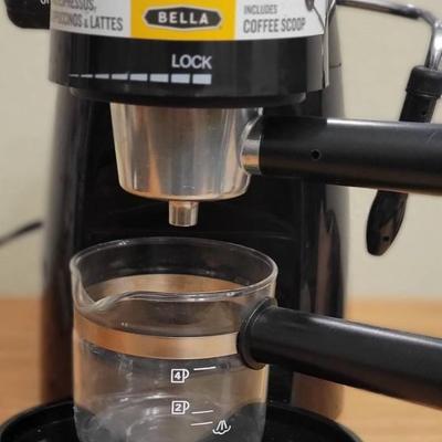 Bella personal espresso machine with steam wand