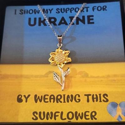 Stand by Ukraine Sunflower necklace