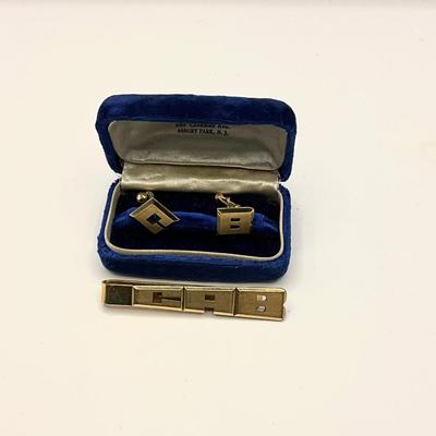 1674 Men's Initial Cufflinks and Tie Bar