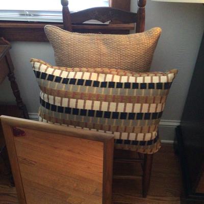 1677 Vintage Ladder-back Chair & Decor Items
