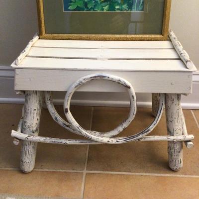 1629 Grapevine Stool & Sunflower Art