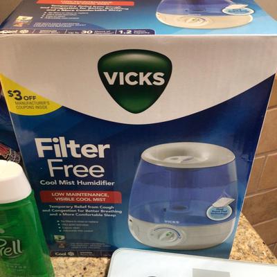1624 Bathroom Supply Lot