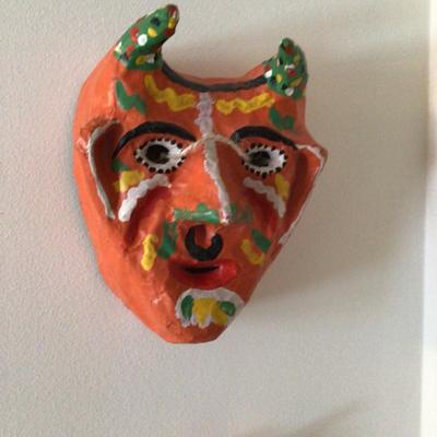 1616 Art Masks & Framed Colorful Lady