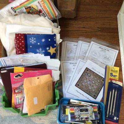 1594 Quilterâ€™s Supply Lot & Susan Garmen Quilt of the Month Patterns