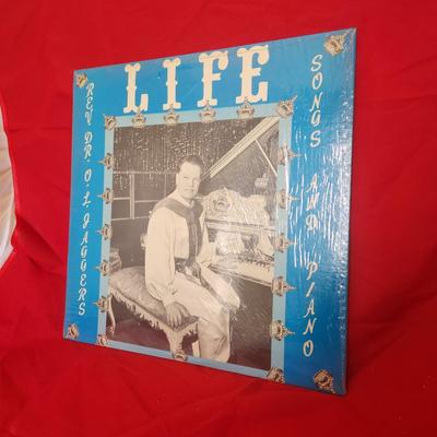 Life songs and piano record