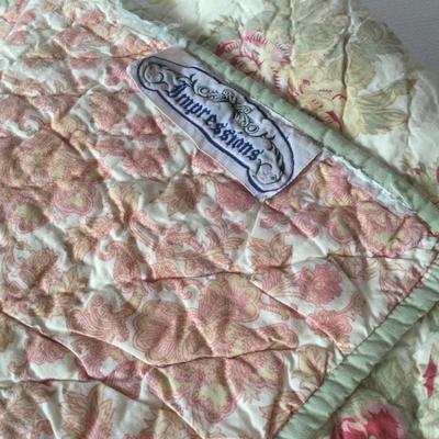 1011 Pink Impressions Floral King Bedspread & Pillows