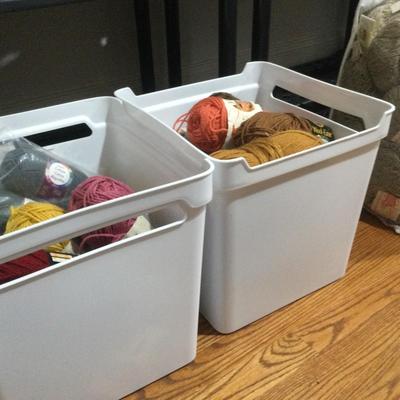 1024 Lion Yarn Large Lot