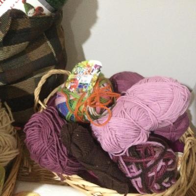 1025 Homespun Yarn Lot