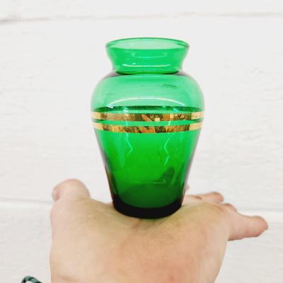VINTAGE EMERALD GREEN W/ GOLD STRIPE GLASS VASE