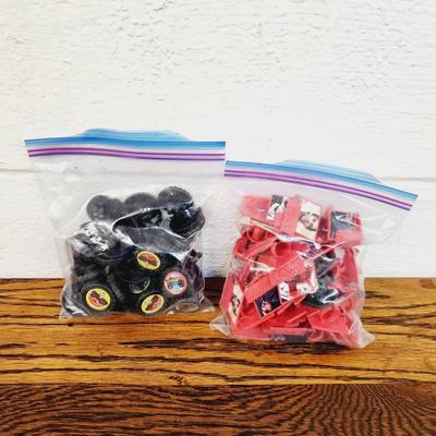 CUPCAKE OR PLAY TOY HOT WHEELS & STAR WARS PLASTIC RINGS