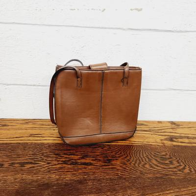 UNBRANDED CUTE BROWN HAND BAG
