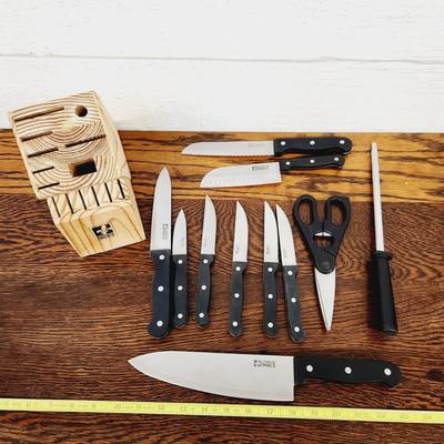CUISINE DE FRANCE 11 PC CUTLERY SET W/ WOOD BLOCK