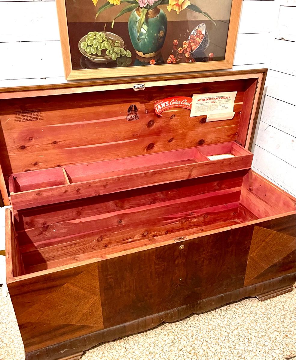 Lane Altavista Cedar Chest