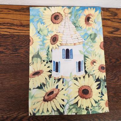4 PC SET OF GARDEN FLAGS