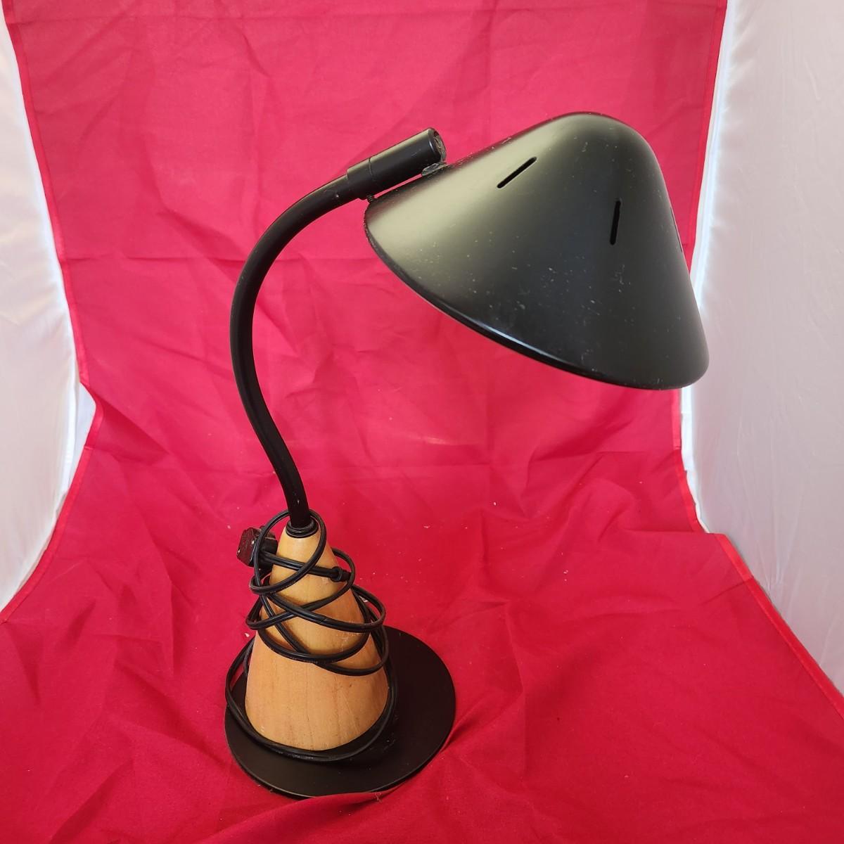 Desk Lamp EstateSales desk-lamp-estatesales