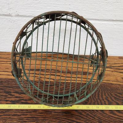 CUTE METAL LEAF DECOR BASKET