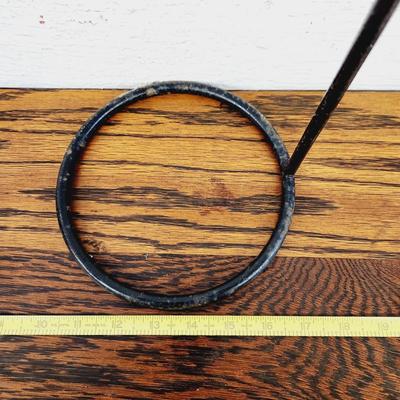 BLACK METAL HANGING DECOR