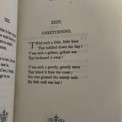1978 FAVORITE POEMS OF EMILY DICKINSON