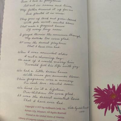 1971 THE SPLENDOR OF LOVE by HALLMARK CARDS